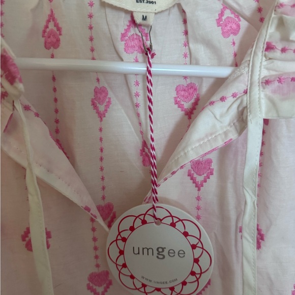 Pink and White Charm Dress - Picture 6 of 7